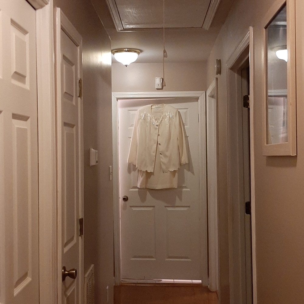 2 pieces suite